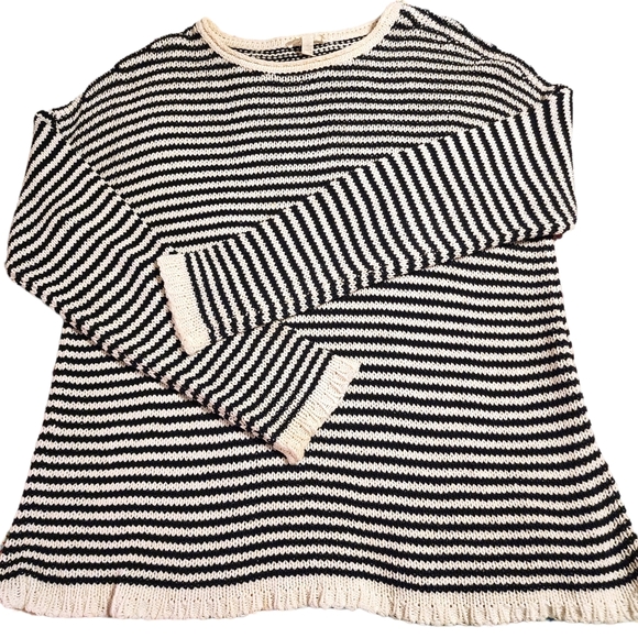 Eileen Fisher Cozy Striped Box Knit Top, Soft White/Black | Size PM - Picture 4 of 10